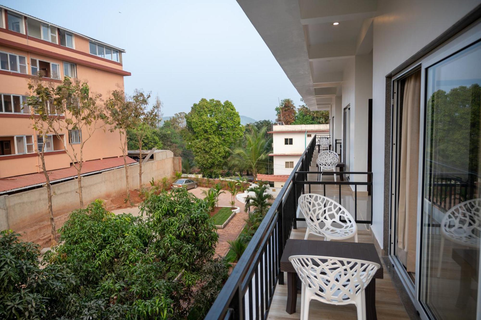 Hotel Aaria Hills à Arambol Extérieur photo